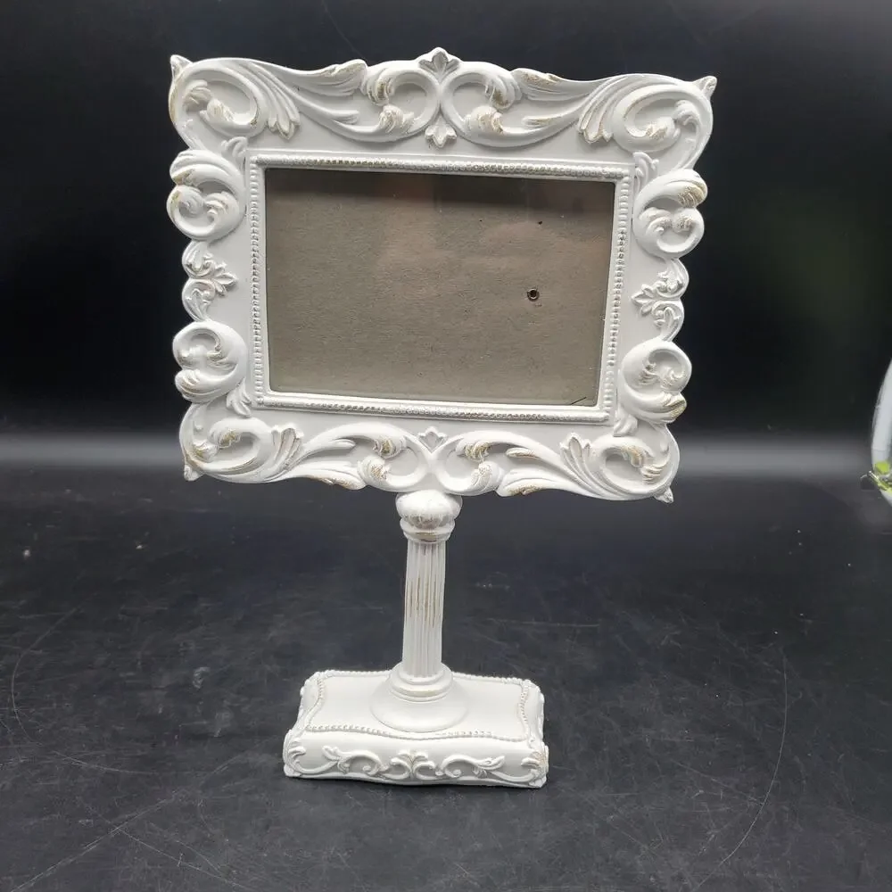 White Ornate Tabletop Picture Frame Pedestal Distressed 4x6 Horizontal